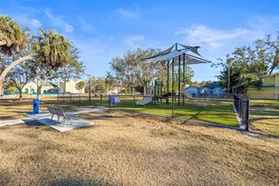 650 East Harbor Dr S, Saint Petersburg, FL 33705 - Photo 40