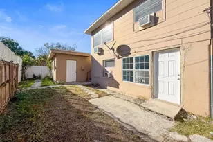 650 East Harbor Dr S, Saint Petersburg, FL 33705 - Photo 18