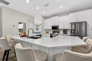 17805 Green Willow Dr, Tampa, FL 33647 - Photo 10