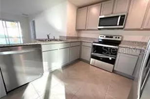 590 Sunlit Coral St, Ruskin, FL 33570 - Photo 12