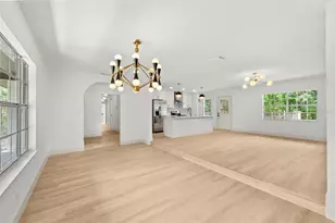 903 Lanewood Dr, Seffner, FL 33584 - Photo 10