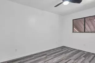 2871 S Pines Dr, Largo, FL 33771 - Photo 12