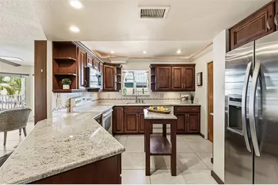 12505 Sunshine Lane, Treasure Island, FL 33706 - Photo 8