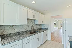 354 Boca Ciega Point Blvd, Saint Petersburg, FL 33708 - Photo 24