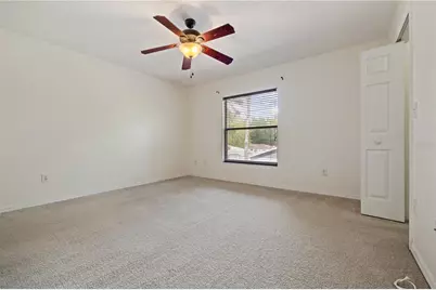 8505 Edgewater Place Boulevard, Tampa, FL 33615 - Photo 18