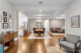 802 Dartmoor St N, Saint Petersburg, FL 33701 - Photo 6