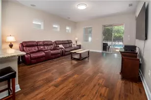 11604 Quiet Forest Dr, Tampa, FL 33635 - Photo 10