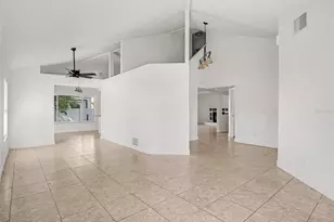 822 Diane Cir, Englewood, FL 34223 - Photo 6