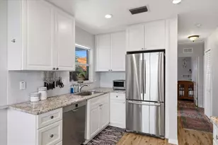 3021 10th St N, Saint Petersburg, FL 33704 - Photo 16