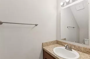 7156 E Bank Dr, Tampa, FL 33617 - Photo 16