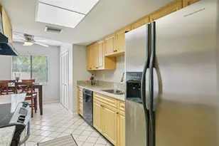 105 Lotus Cir, Safety Harbor, FL 34695 - Photo 14