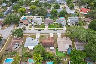 105 Lotus Cir, Safety Harbor, FL 34695 - Photo 32