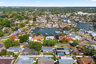 1768 Harbor Cir E, Largo, FL 33770 - Photo 32