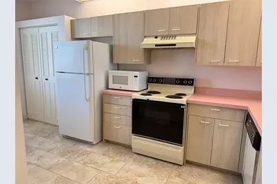 7979 Sailboat Key Boulevard S #306, South Pasadena, FL 33707 - Photo 6