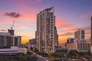 175 1st St S, Saint Petersburg, FL 33701 - Photo 1