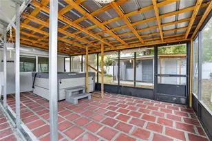 10101 Mariposa Pl, Tampa, FL 33619 - Photo 40