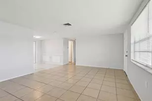 5203 Overton Dr, New Port Richey, FL 34652 - Photo 4
