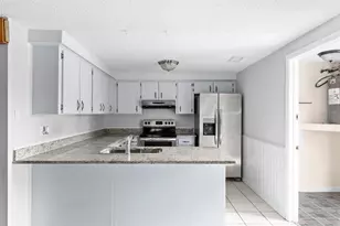 3029 Cedaridge Dr, Tampa, FL 33618 - Photo 8