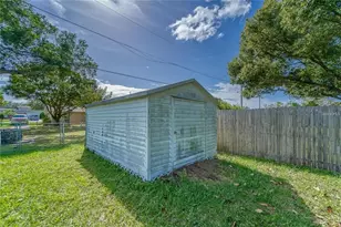 39093 Citadel Cir, Zephyrhills, FL 33542 - Photo 22
