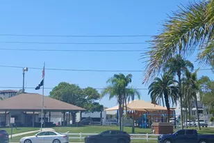 18213 Gulf Blvd, Redington Shores, FL 33708 - Photo 26