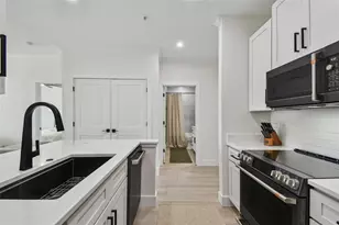 5000 Culbreath Key Way, Tampa, FL 33611 - Photo 8