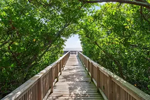 3044 Pointeview Dr, Tampa, FL 33611 - Photo 24