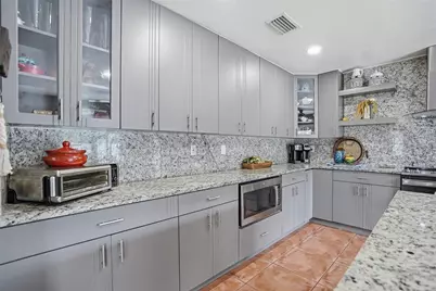 30902 Temple Stand Avenue, Wesley Chapel, FL 33543 - Photo 16