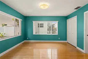 2725 N Myrtle Ave, Tampa, FL 33602 - Photo 10