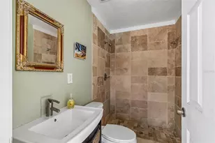 9406 W Flora St, Tampa, FL 33615 - Photo 40