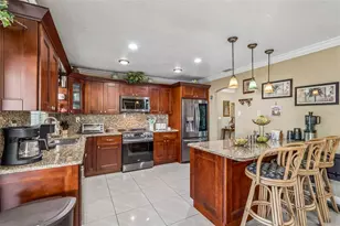 9406 W Flora St, Tampa, FL 33615 - Photo 12