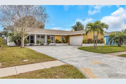 8909 118th Way, Seminole, FL 33772 - Photo 4