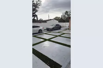 2106 W Cluster Avenue, Tampa, FL 33604 - Photo 16