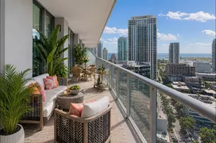 400 Central Ave, Saint Petersburg, FL 33701 - Photo 2