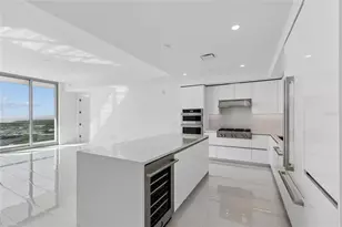 400 Central Ave, Saint Petersburg, FL 33701 - Photo 12