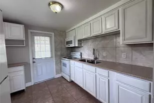 514 Winham St, Tampa, FL 33619 - Photo 6