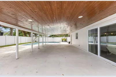 4610 S Shamrock Road, Tampa, FL 33611 - Photo 26