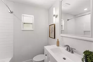 4610 S Shamrock Rd, Tampa, FL 33611 - Photo 22