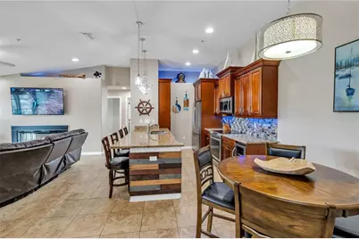 6420 Banyan Boulevard #303, New Port Richey, FL 34652 - Photo 4