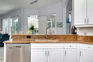 360 Cedarbrook Ct, Venice, FL 34292 - Photo 20