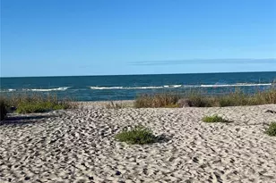 360 Cedarbrook Ct, Venice, FL 34292 - Photo 48