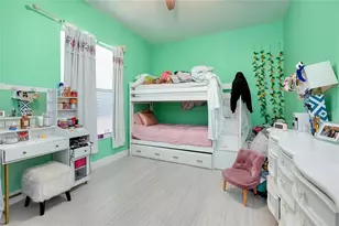 360 Cedarbrook Ct, Venice, FL 34292 - Photo 40