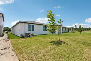 1631 Coolridge Pl, Zephyrhills, FL 33541 - Photo 38