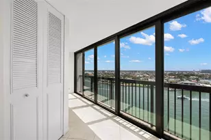 9425 Blind Pass Rd, Saint Pete Beach, FL 33706 - Photo 12