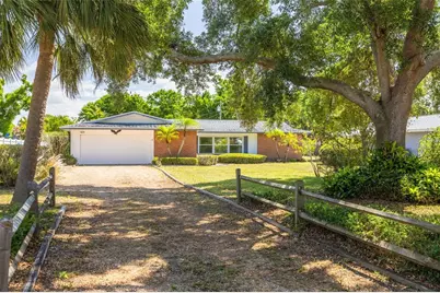 1839 Almeria Way S, Saint Petersburg, FL 33712 - Photo 2