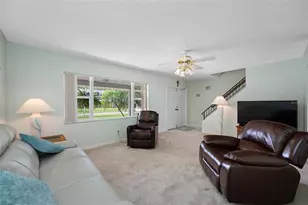 12465 Monarch Circle, Seminole, FL 33772 - Photo 6
