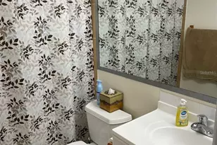 2725 Hidden Lake Blvd, Sarasota, FL 34237 - Photo 10