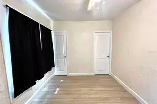 1529 12th St S, Saint Petersburg, FL 33705 - Photo 10