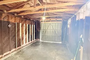 2835 Dr Martin Luther King Jr Street S, Saint Petersburg, FL 33705 - Photo 28