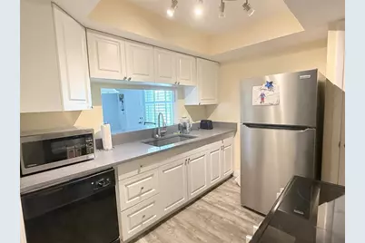 3357 38th Street S #C, Saint Petersburg, FL 33711 - Photo 8