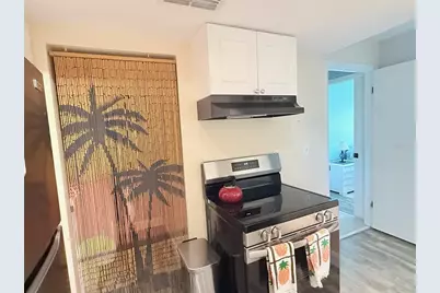 3357 38th Street S #C, Saint Petersburg, FL 33711 - Photo 10